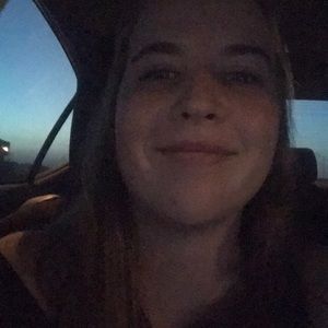 Meet your Posher, Kaitlinn